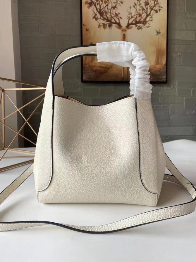 COACH pebble leather Hadley hobo 21 White