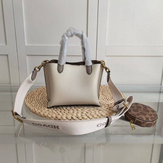 COACH Women's Tote WILLOW 18 White