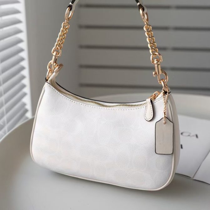 COACH Teri 25 Shoulder Bag  Women's  White