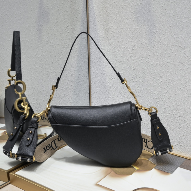 Dior Saddle bag