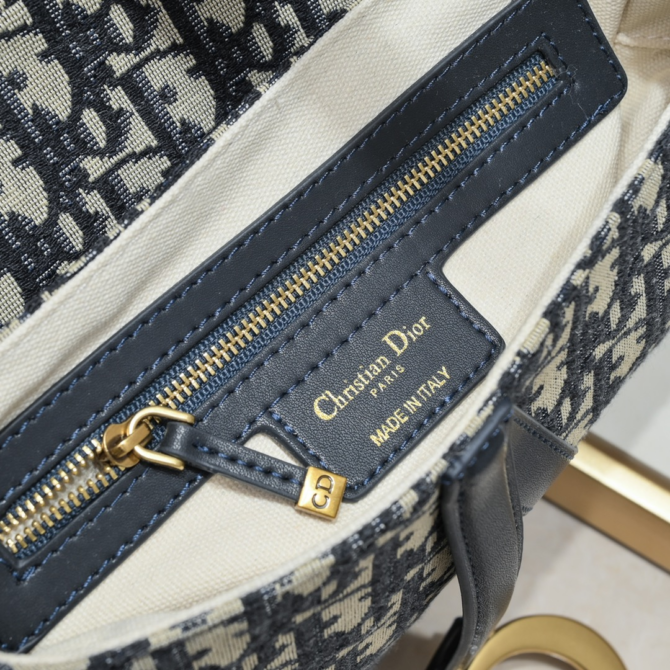 Dior Saddle bag