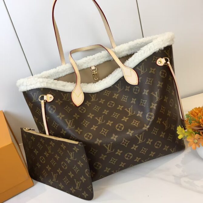 Neverfull M40995 lambskin