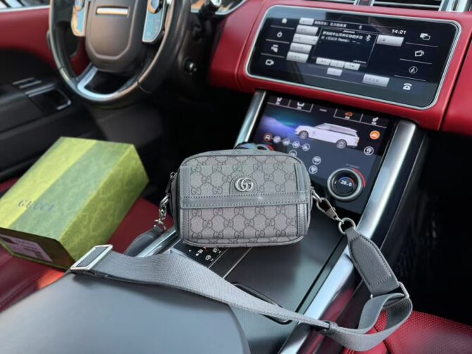 Gucci Single shoulder messenger bag