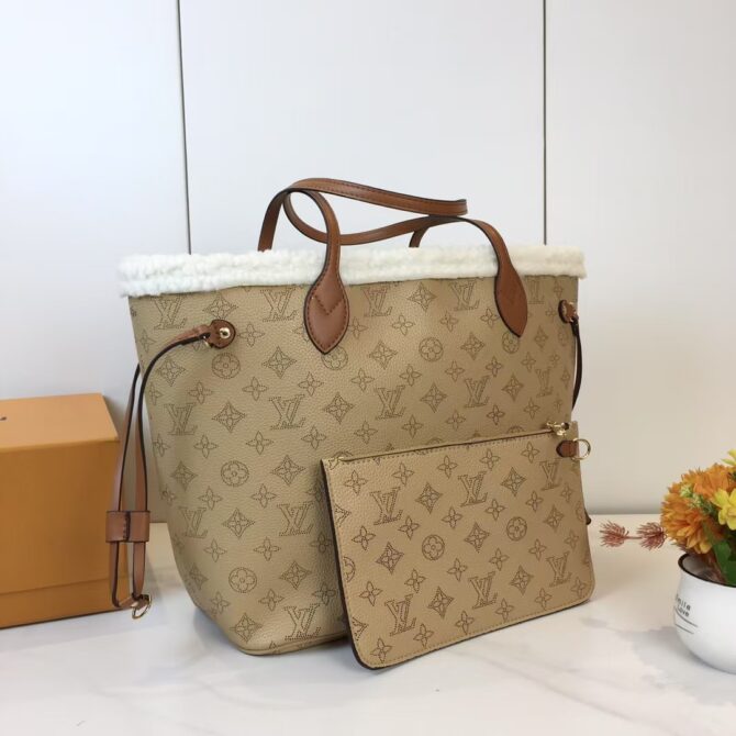 Neverfull M40995 lambskin