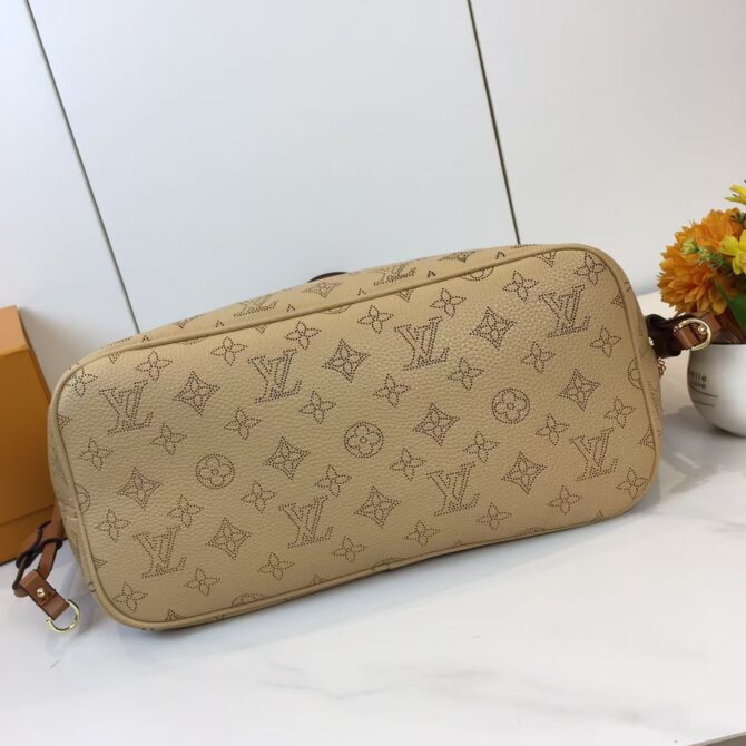 Neverfull M40995 lambskin