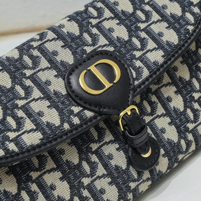 Dior Bobby chain strap bag CD7705