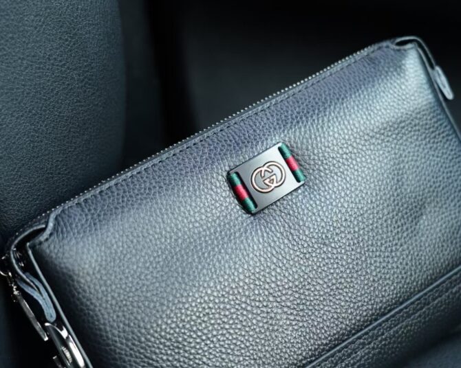 Gucci Handbag 610118